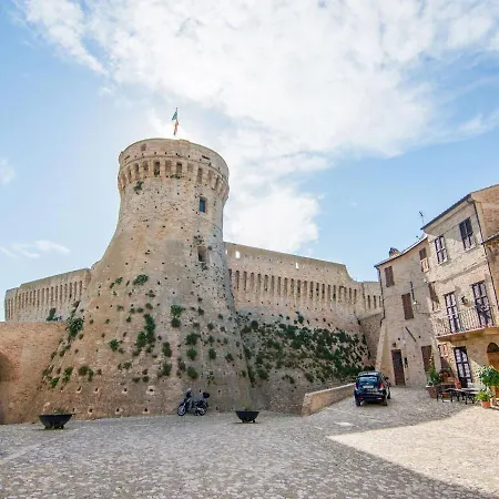 Charming In With Swimming Pool Ascoli Piceno