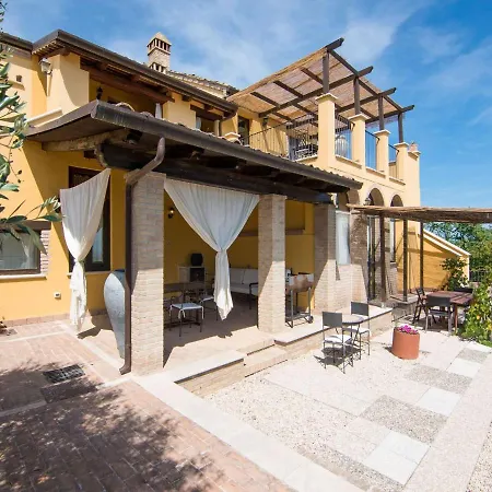 Charming In With Swimming Pool Apartamento *