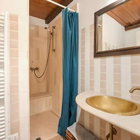 Charming In With Swimming Pool Ascoli Piceno